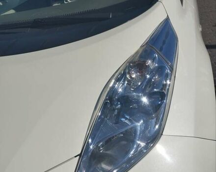 Белый Ниссан Лиф, объемом двигателя 0 л и пробегом 88 тыс. км за 7500 $, фото 5 на Automoto.ua