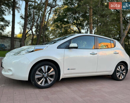 Белый Ниссан Лиф, объемом двигателя 0 л и пробегом 109 тыс. км за 7700 $, фото 18 на Automoto.ua