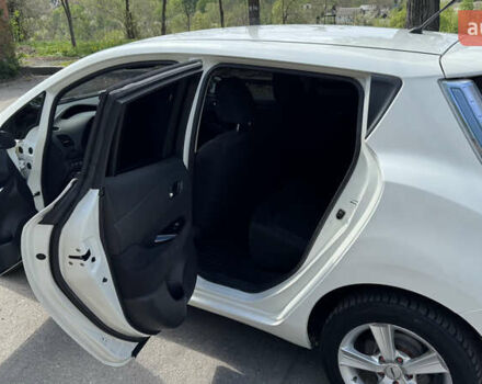 Білий Ніссан Ліф, об'ємом двигуна 0 л та пробігом 187 тис. км за 6300 $, фото 18 на Automoto.ua