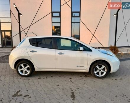 Белый Ниссан Лиф, объемом двигателя 0 л и пробегом 143 тыс. км за 5850 $, фото 4 на Automoto.ua