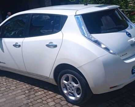 Белый Ниссан Лиф, объемом двигателя 0 л и пробегом 110 тыс. км за 6600 $, фото 4 на Automoto.ua