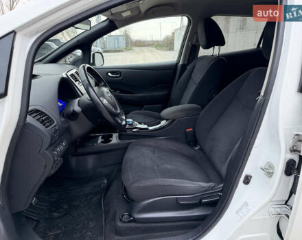 Білий Ніссан Ліф, об'ємом двигуна 0 л та пробігом 122 тис. км за 6200 $, фото 10 на Automoto.ua