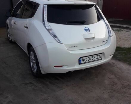 Белый Ниссан Лиф, объемом двигателя 0 л и пробегом 116 тыс. км за 5000 $, фото 3 на Automoto.ua