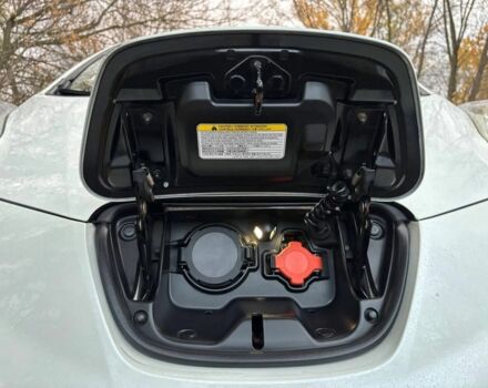 Белый Ниссан Лиф, объемом двигателя 0 л и пробегом 106 тыс. км за 8800 $, фото 20 на Automoto.ua