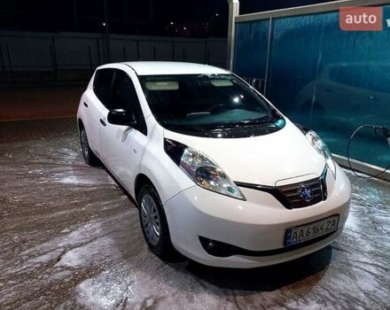 Белый Ниссан Лиф, объемом двигателя 0 л и пробегом 213 тыс. км за 5500 $, фото 1 на Automoto.ua