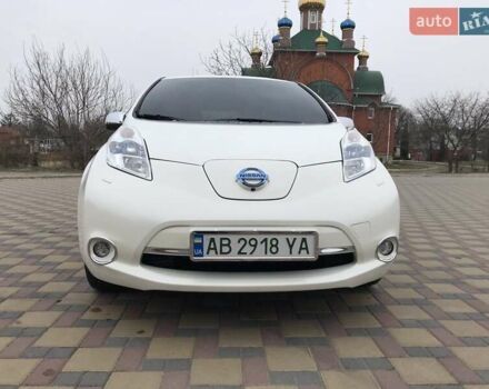 Белый Ниссан Лиф, объемом двигателя 0 л и пробегом 130 тыс. км за 7500 $, фото 1 на Automoto.ua