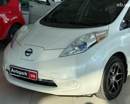 Белый Ниссан Лиф, объемом двигателя 0 л и пробегом 102 тыс. км за 6490 $, фото 3 на Automoto.ua