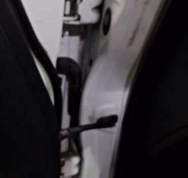 Білий Ніссан Ліф, об'ємом двигуна 0 л та пробігом 217 тис. км за 10500 $, фото 13 на Automoto.ua