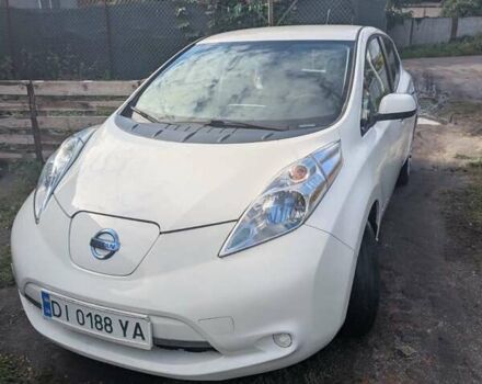 Белый Ниссан Лиф, объемом двигателя 0 л и пробегом 124 тыс. км за 5300 $, фото 7 на Automoto.ua