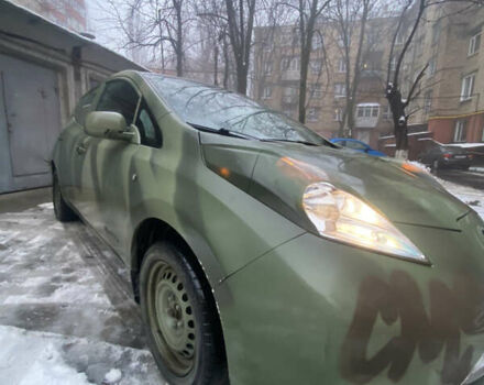 Білий Ніссан Ліф, об'ємом двигуна 0 л та пробігом 119 тис. км за 6500 $, фото 1 на Automoto.ua