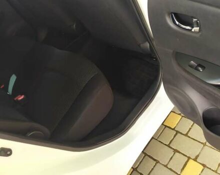 Білий Ніссан Ліф, об'ємом двигуна 0 л та пробігом 191 тис. км за 6700 $, фото 9 на Automoto.ua