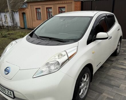 Белый Ниссан Лиф, объемом двигателя 0 л и пробегом 155 тыс. км за 5850 $, фото 2 на Automoto.ua