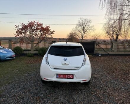 Белый Ниссан Лиф, объемом двигателя 0 л и пробегом 117 тыс. км за 6000 $, фото 6 на Automoto.ua