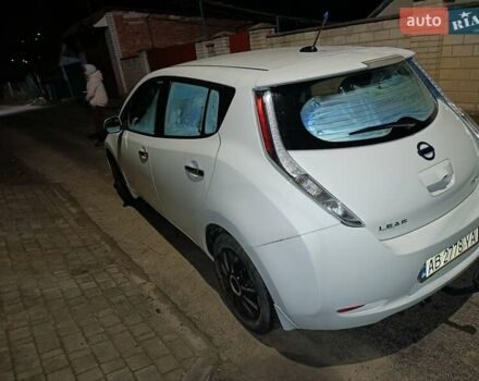 Белый Ниссан Лиф, объемом двигателя 0 л и пробегом 170 тыс. км за 6300 $, фото 8 на Automoto.ua