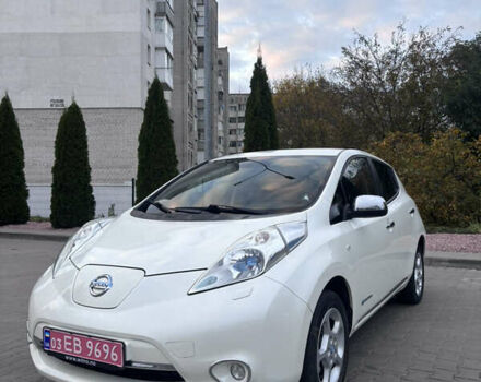 Белый Ниссан Лиф, объемом двигателя 0 л и пробегом 145 тыс. км за 6799 $, фото 3 на Automoto.ua