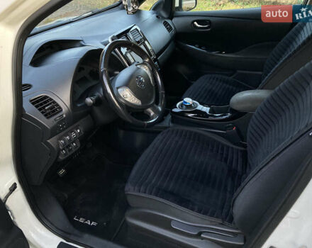 Білий Ніссан Ліф, об'ємом двигуна 0 л та пробігом 136 тис. км за 7500 $, фото 9 на Automoto.ua