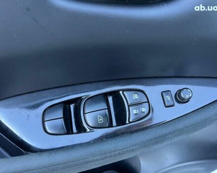 Белый Ниссан Лиф, объемом двигателя 0 л и пробегом 134 тыс. км за 6190 $, фото 15 на Automoto.ua