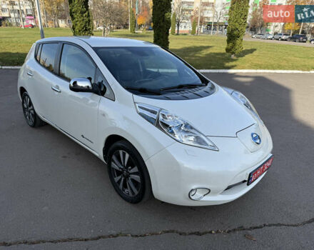 Белый Ниссан Лиф, объемом двигателя 0 л и пробегом 144 тыс. км за 7250 $, фото 7 на Automoto.ua