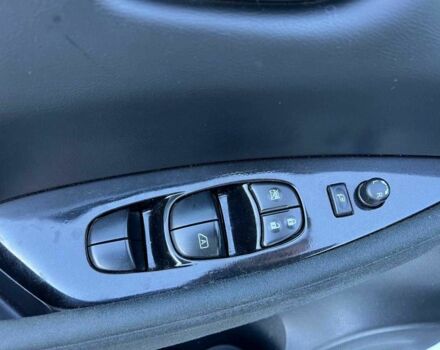 Белый Ниссан Лиф, объемом двигателя 0 л и пробегом 134 тыс. км за 6190 $, фото 11 на Automoto.ua