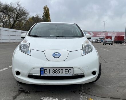 Белый Ниссан Лиф, объемом двигателя 0 л и пробегом 180 тыс. км за 6200 $, фото 4 на Automoto.ua