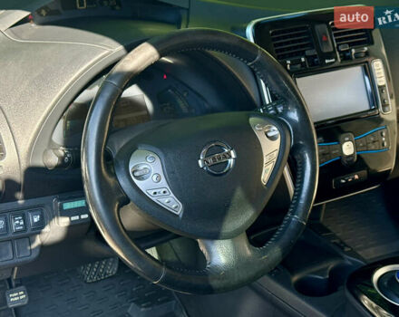 Белый Ниссан Лиф, объемом двигателя 0 л и пробегом 144 тыс. км за 6700 $, фото 25 на Automoto.ua