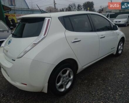 Білий Ніссан Ліф, об'ємом двигуна 0 л та пробігом 130 тис. км за 5500 $, фото 5 на Automoto.ua