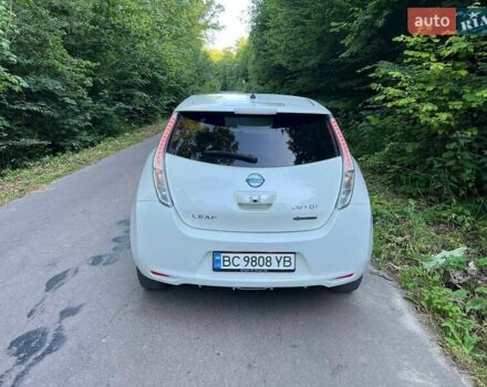 Белый Ниссан Лиф, объемом двигателя 0 л и пробегом 90 тыс. км за 6700 $, фото 11 на Automoto.ua