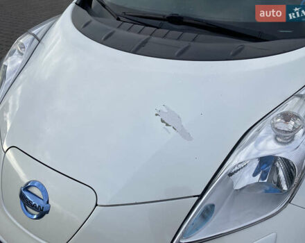 Белый Ниссан Лиф, объемом двигателя 0 л и пробегом 140 тыс. км за 5450 $, фото 31 на Automoto.ua