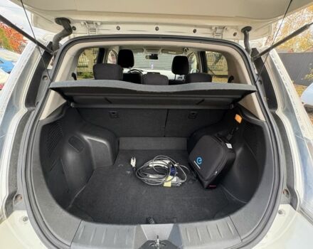 Білий Ніссан Ліф, об'ємом двигуна 0 л та пробігом 122 тис. км за 6200 $, фото 16 на Automoto.ua