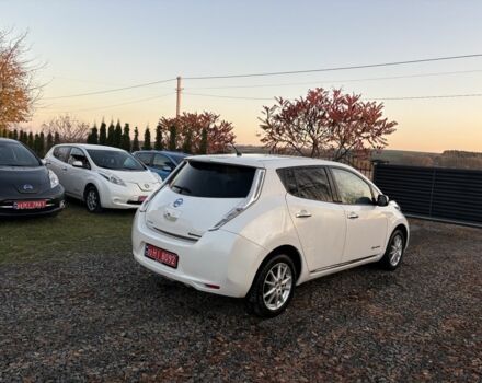 Белый Ниссан Лиф, объемом двигателя 0 л и пробегом 117 тыс. км за 6000 $, фото 5 на Automoto.ua