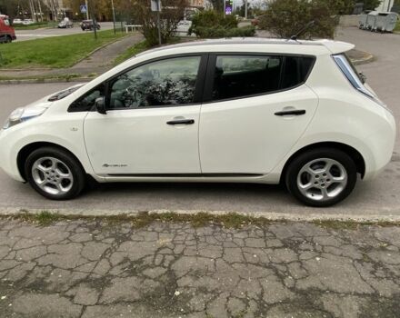 Ниссан Лиф 2014 в Виннице на Automoto.ua Белый Ниссан Лиф, объемом двигателя 0 л и пробегом 223 тыс. км за 5700 $, фото 1 на Automoto.ua