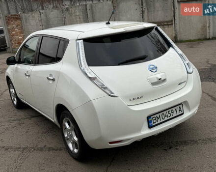 Белый Ниссан Лиф, объемом двигателя 0 л и пробегом 160 тыс. км за 6300 $, фото 5 на Automoto.ua