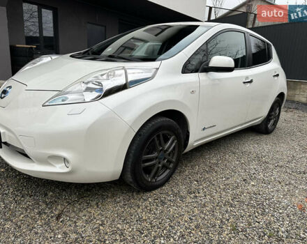 Белый Ниссан Лиф, объемом двигателя 0 л и пробегом 136 тыс. км за 5850 $, фото 6 на Automoto.ua