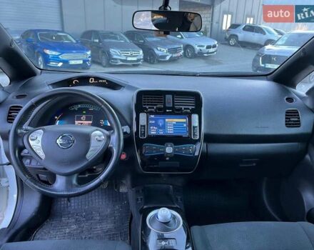Белый Ниссан Лиф, объемом двигателя 0 л и пробегом 134 тыс. км за 6190 $, фото 36 на Automoto.ua