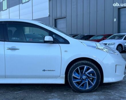 Белый Ниссан Лиф, объемом двигателя 0 л и пробегом 134 тыс. км за 6190 $, фото 9 на Automoto.ua