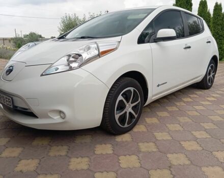 Белый Ниссан Лиф, объемом двигателя 0 л и пробегом 84 тыс. км за 7500 $, фото 1 на Automoto.ua