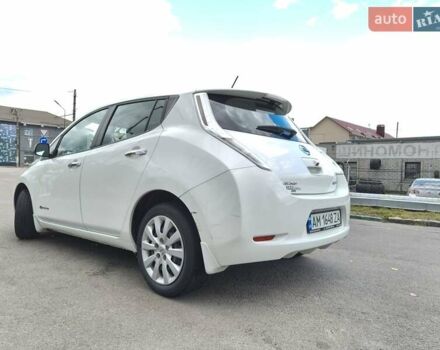 Білий Ніссан Ліф, об'ємом двигуна 0 л та пробігом 128 тис. км за 8500 $, фото 28 на Automoto.ua