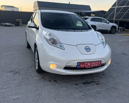 Білий Ніссан Ліф, об'ємом двигуна 0 л та пробігом 127 тис. км за 6450 $, фото 2 на Automoto.ua