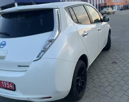 Білий Ніссан Ліф, об'ємом двигуна 0 л та пробігом 82 тис. км за 6599 $, фото 8 на Automoto.ua