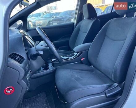 Белый Ниссан Лиф, объемом двигателя 0 л и пробегом 134 тыс. км за 6190 $, фото 17 на Automoto.ua