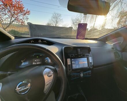 Белый Ниссан Лиф, объемом двигателя 0 л и пробегом 122 тыс. км за 6100 $, фото 23 на Automoto.ua