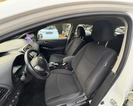 Білий Ніссан Ліф, об'ємом двигуна 0 л та пробігом 122 тис. км за 6200 $, фото 19 на Automoto.ua