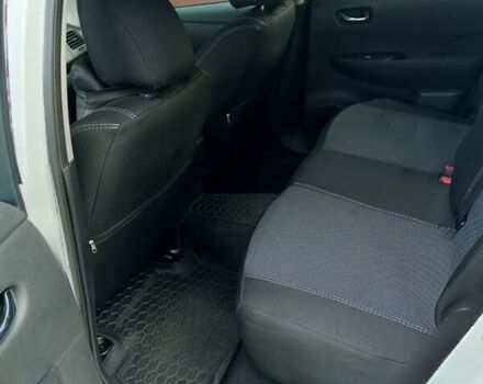 Белый Ниссан Лиф, объемом двигателя 0 л и пробегом 205 тыс. км за 5500 $, фото 11 на Automoto.ua