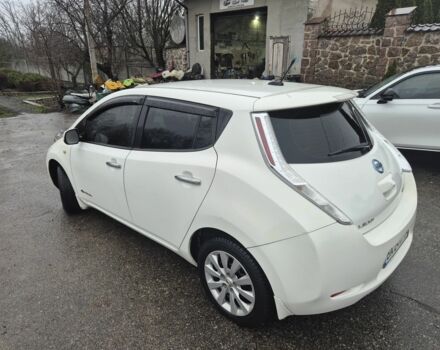 Белый Ниссан Лиф, объемом двигателя 0 л и пробегом 158 тыс. км за 6300 $, фото 2 на Automoto.ua