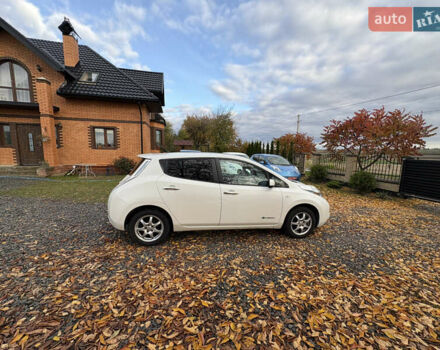 Белый Ниссан Лиф, объемом двигателя 0 л и пробегом 122 тыс. км за 6200 $, фото 15 на Automoto.ua