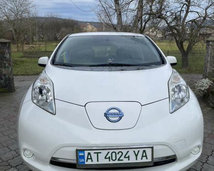 Белый Ниссан Лиф, объемом двигателя 0 л и пробегом 118 тыс. км за 6400 $, фото 5 на Automoto.ua