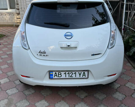 Белый Ниссан Лиф, объемом двигателя 0 л и пробегом 156 тыс. км за 6700 $, фото 3 на Automoto.ua