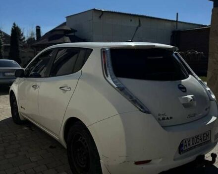 Белый Ниссан Лиф, объемом двигателя 0 л и пробегом 100 тыс. км за 7500 $, фото 4 на Automoto.ua