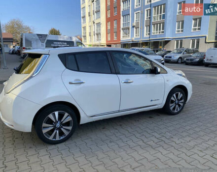 Белый Ниссан Лиф, объемом двигателя 0 л и пробегом 112 тыс. км за 7599 $, фото 8 на Automoto.ua