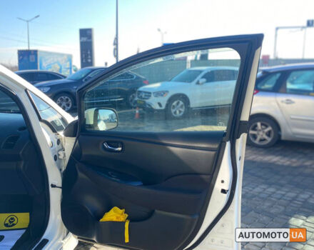 Білий Ніссан Ліф, об'ємом двигуна 24 л та пробігом 122 тис. км за 7700 $, фото 14 на Automoto.ua